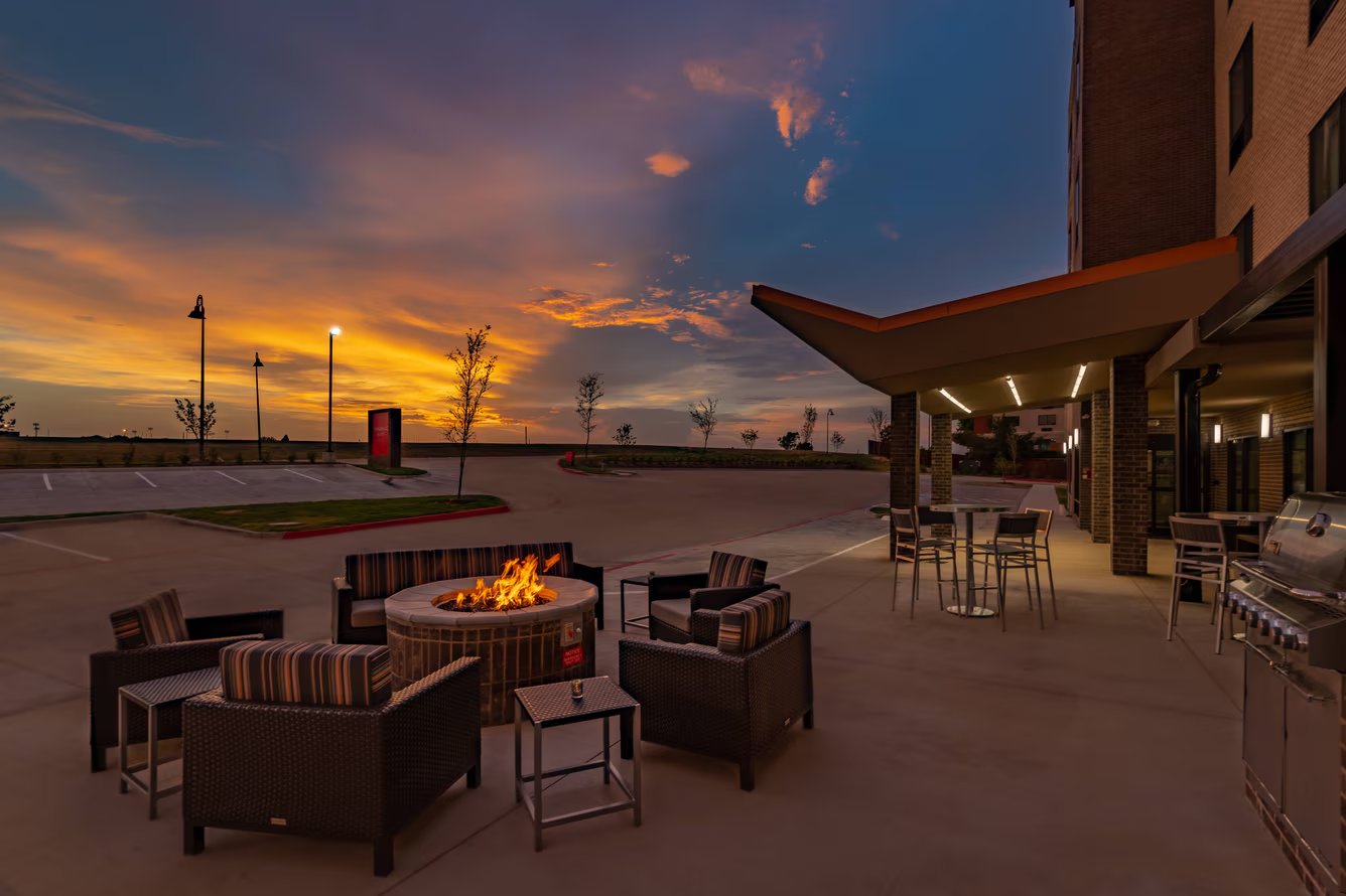 Sunset over the firepit patio at TownePlace Suites, Dallas Mesquite